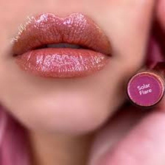 Solar Flare Gloss - Picture 2 of 2